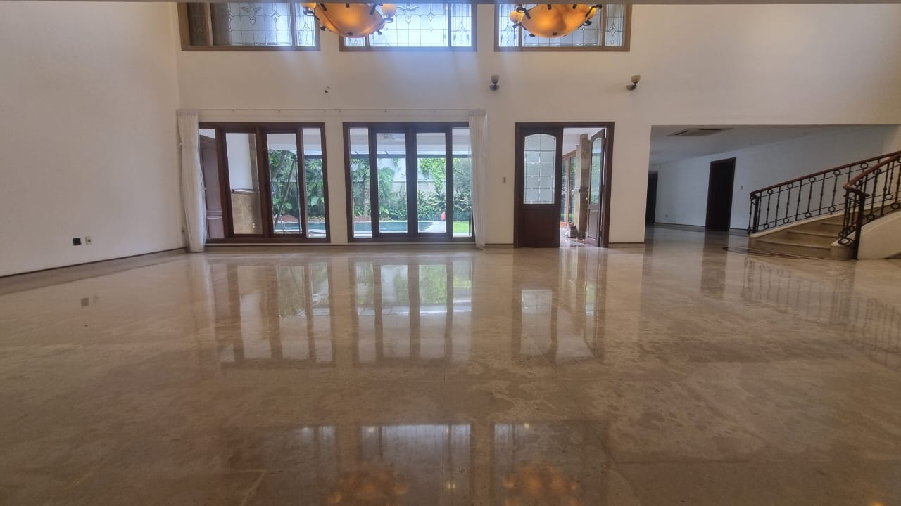 For Rent 7BR House South Jakarta Kebayoran Baru KBBR275