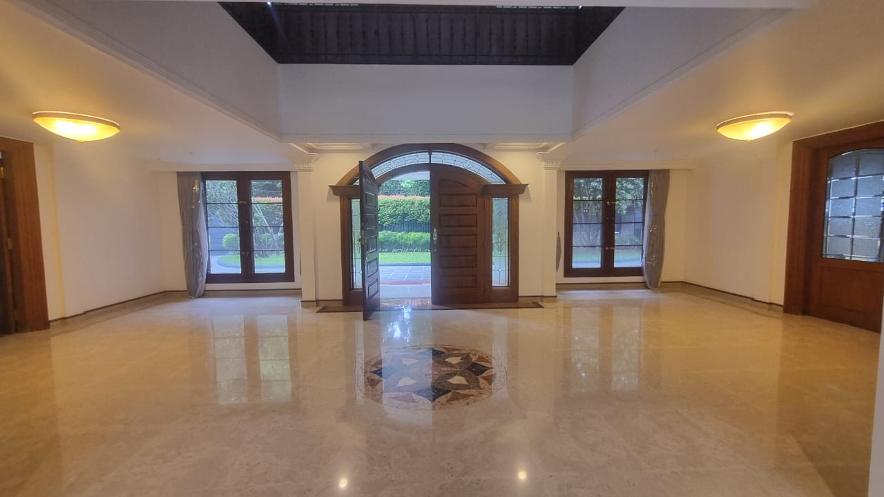 For Rent 7BR House South Jakarta Kebayoran Baru KBBR275