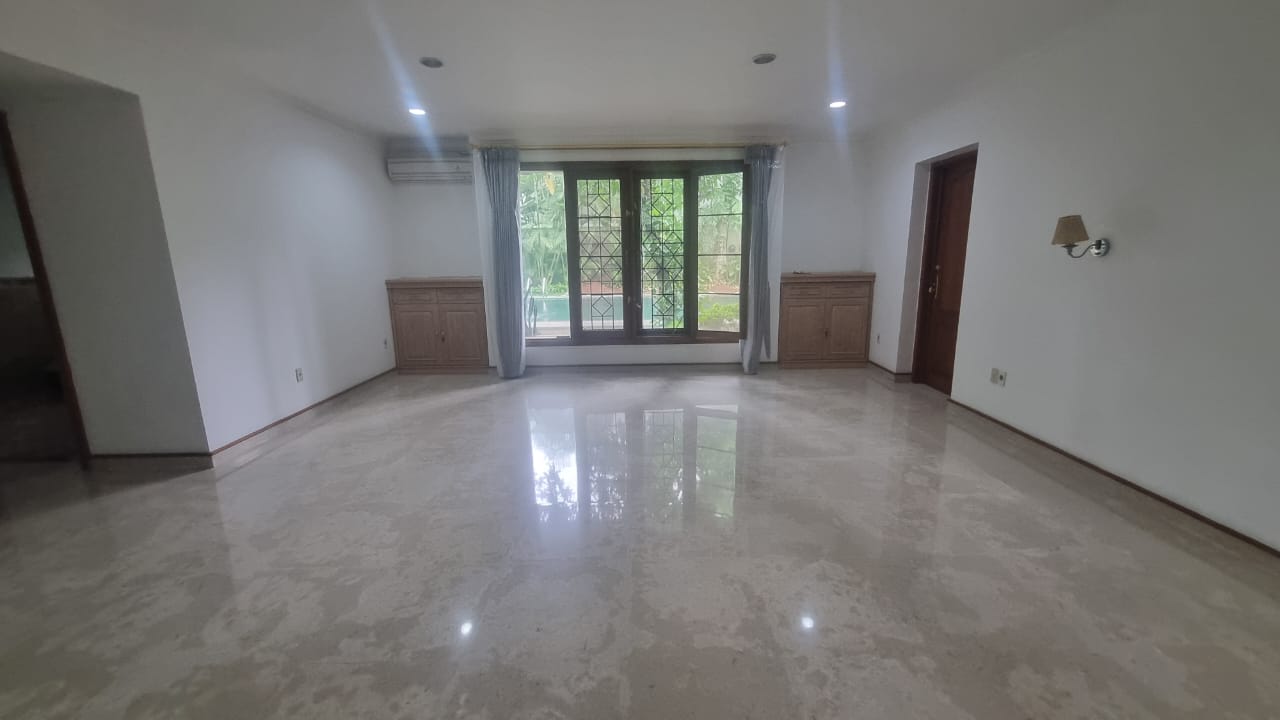 For Rent 7BR House South Jakarta Kebayoran Baru KBBR275