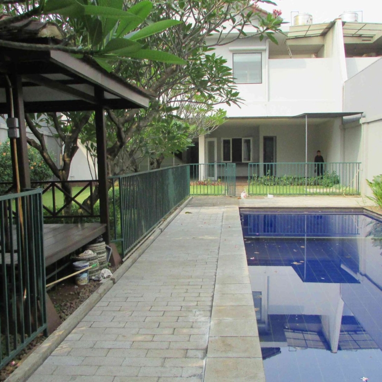 Kebayoran Baru - Cilandak Tengah 2 Kav K - Pool.jpg