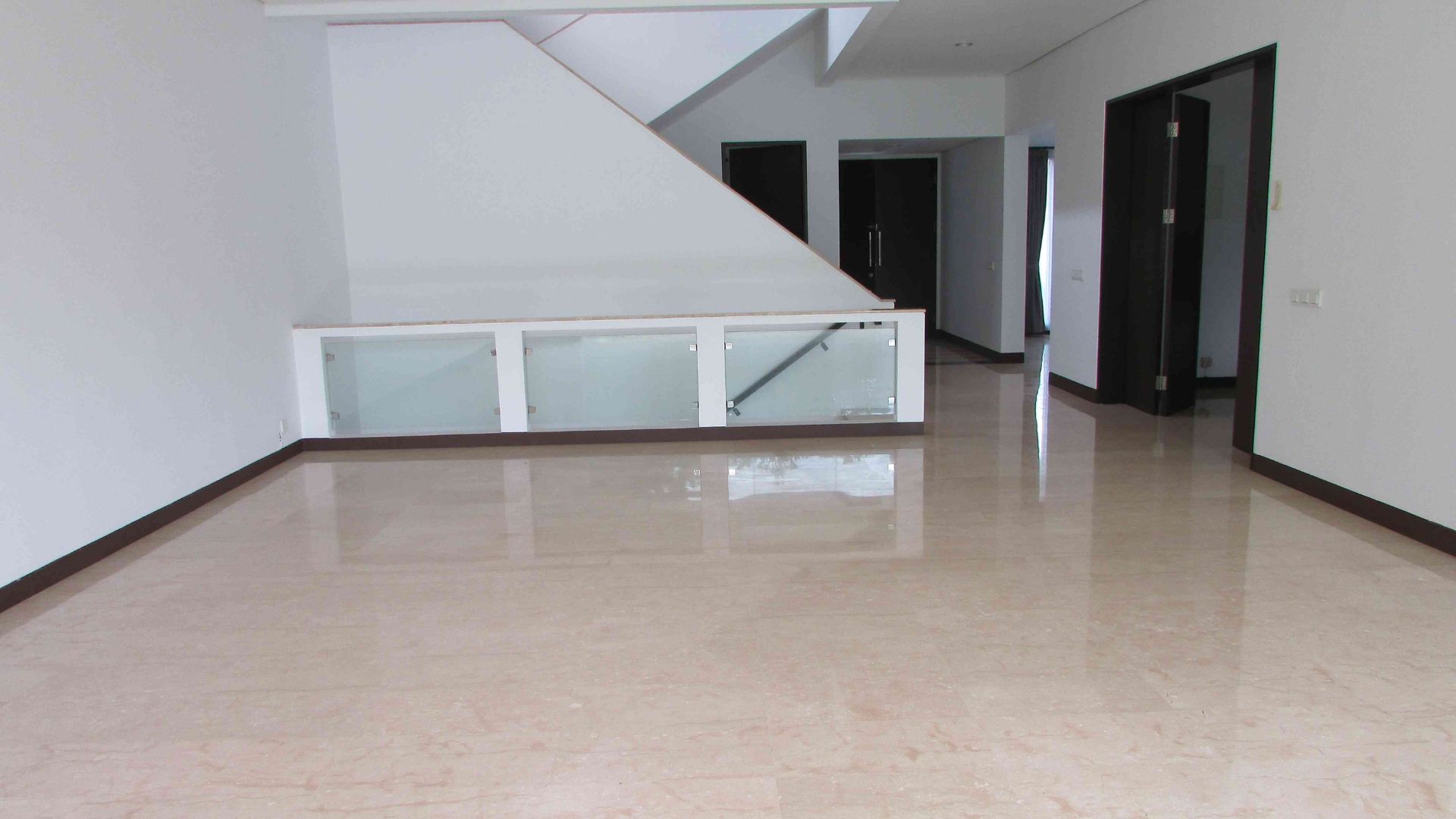 Large 5BR Family Haven in Connected Area – Cilandak