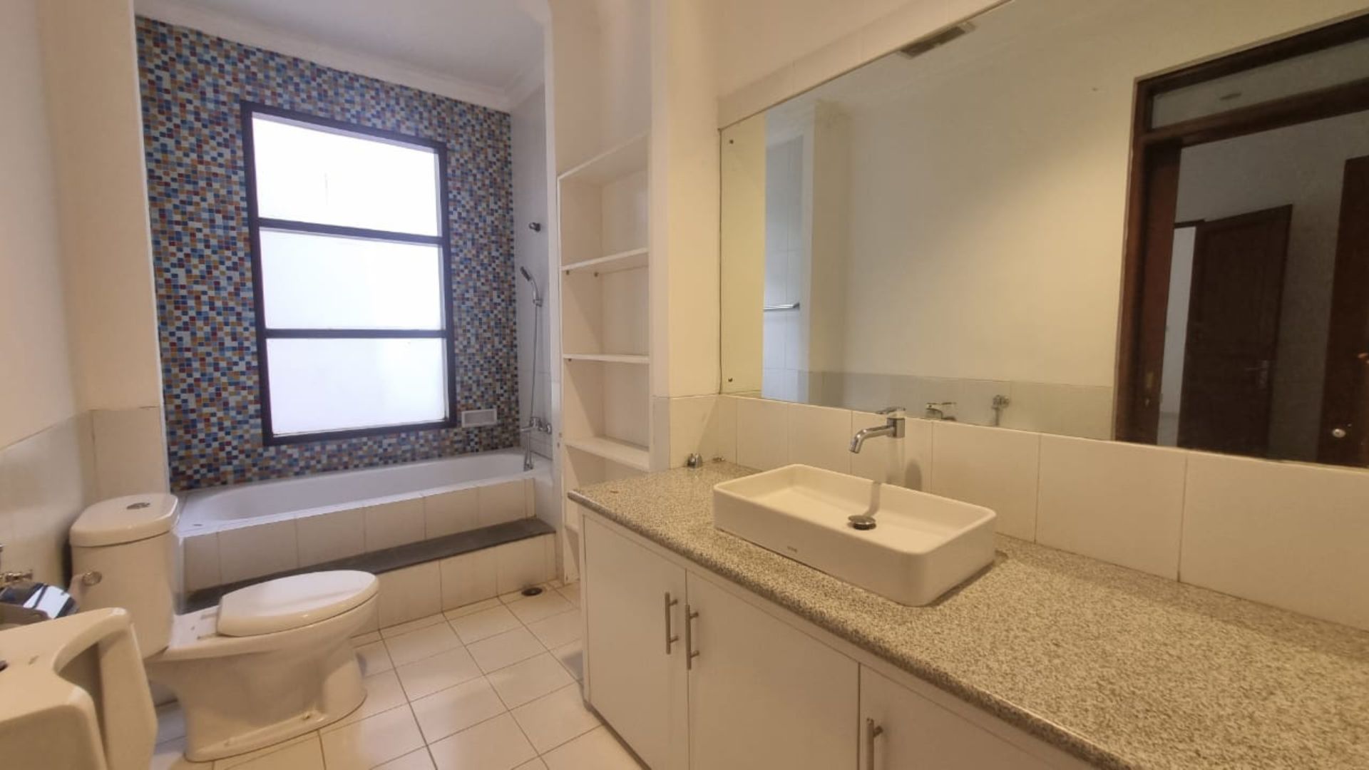 For Rent 4BR House South Jakarta Kemang KMG190