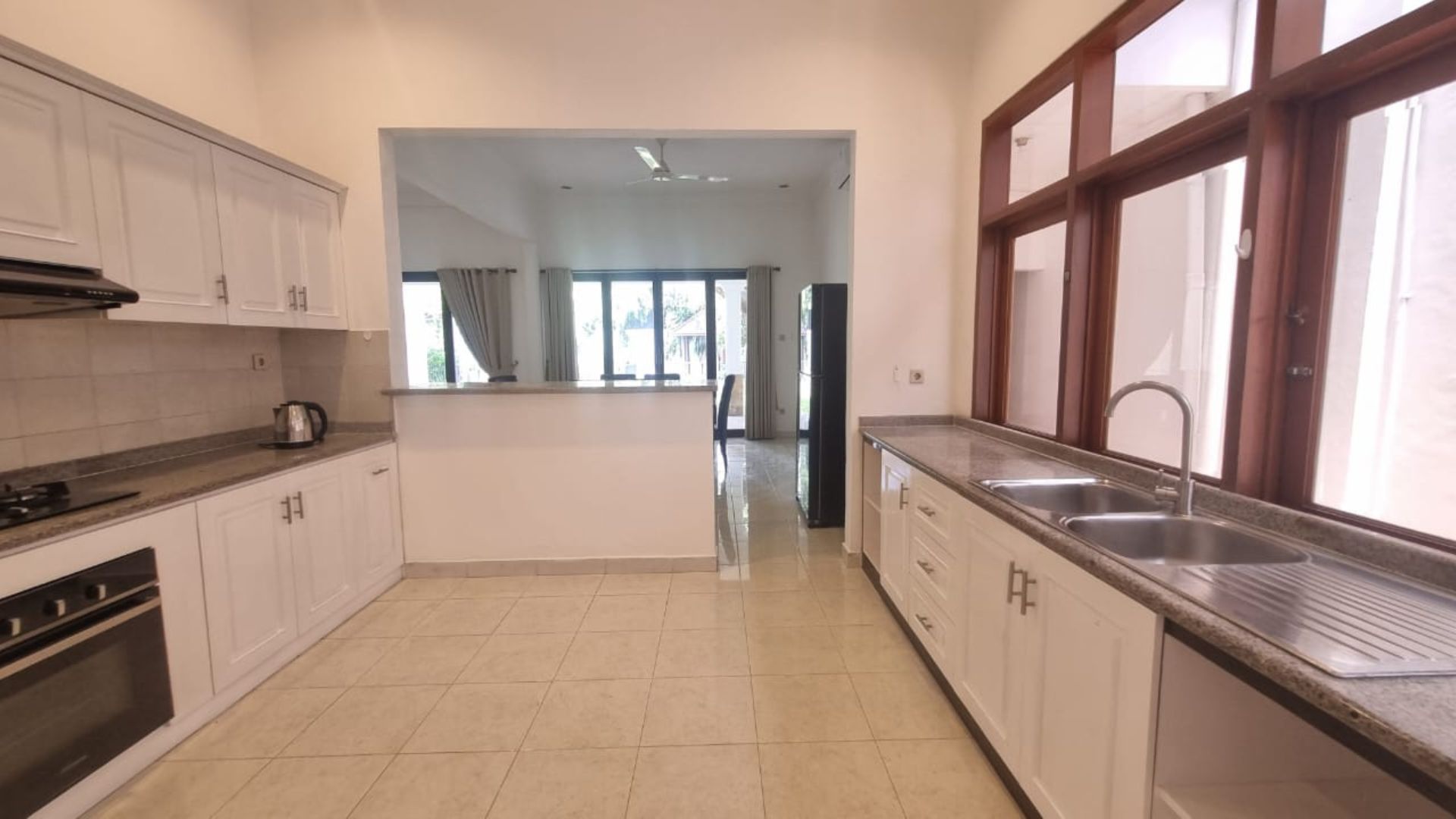 For Rent 4BR House South Jakarta Kemang KMG190