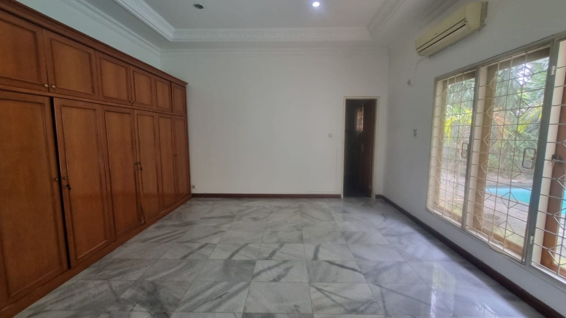 For Rent 4BR House South Jakarta Kemang KMG232