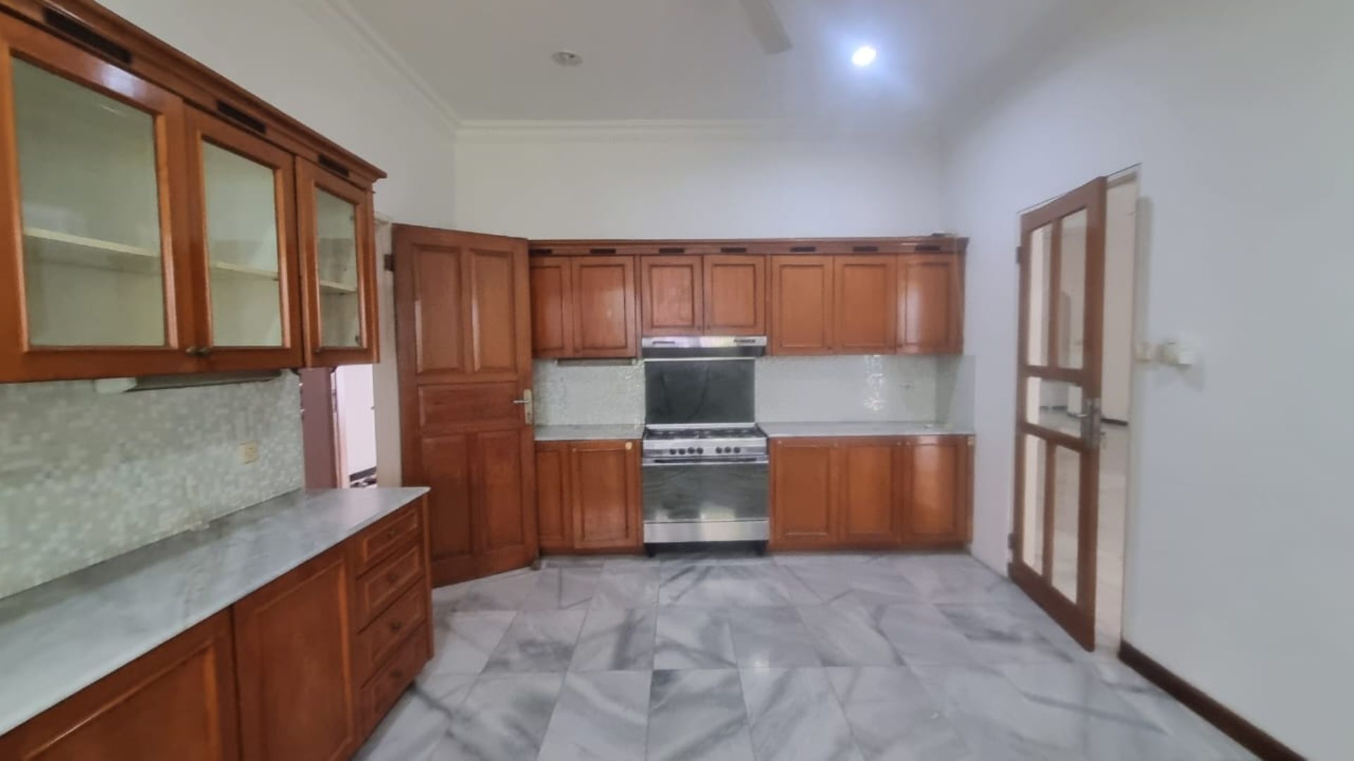 For Rent 4BR House South Jakarta Kemang KMG232