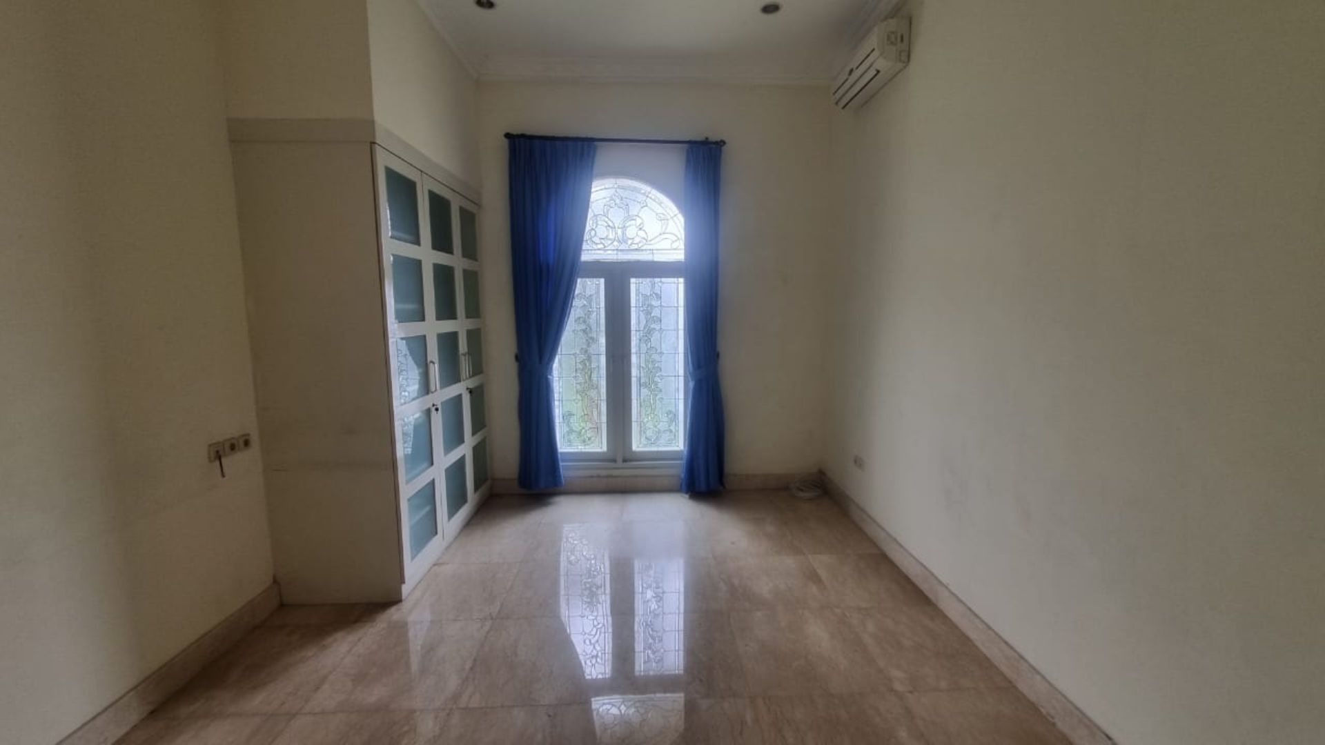 For Rent 5BR House South Jakarta Kemang KMGS013