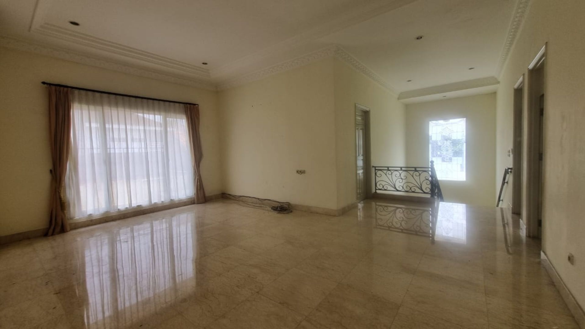 For Rent 5BR House South Jakarta Kemang KMGS013