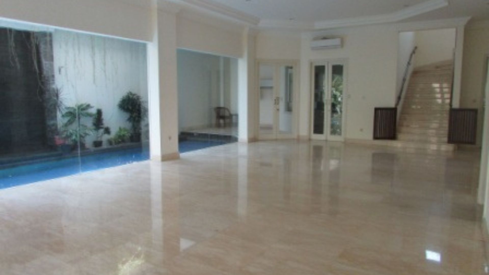 For Rent 5BR House South Jakarta Kemang KMGS013