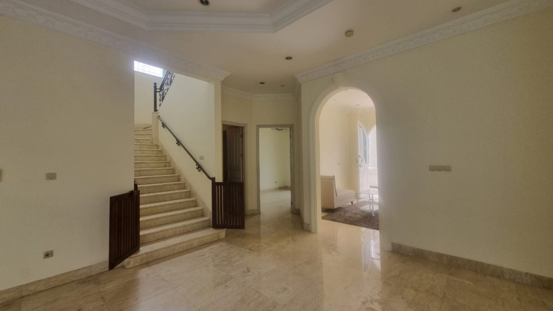For Rent 5BR House South Jakarta Kemang KMGS013