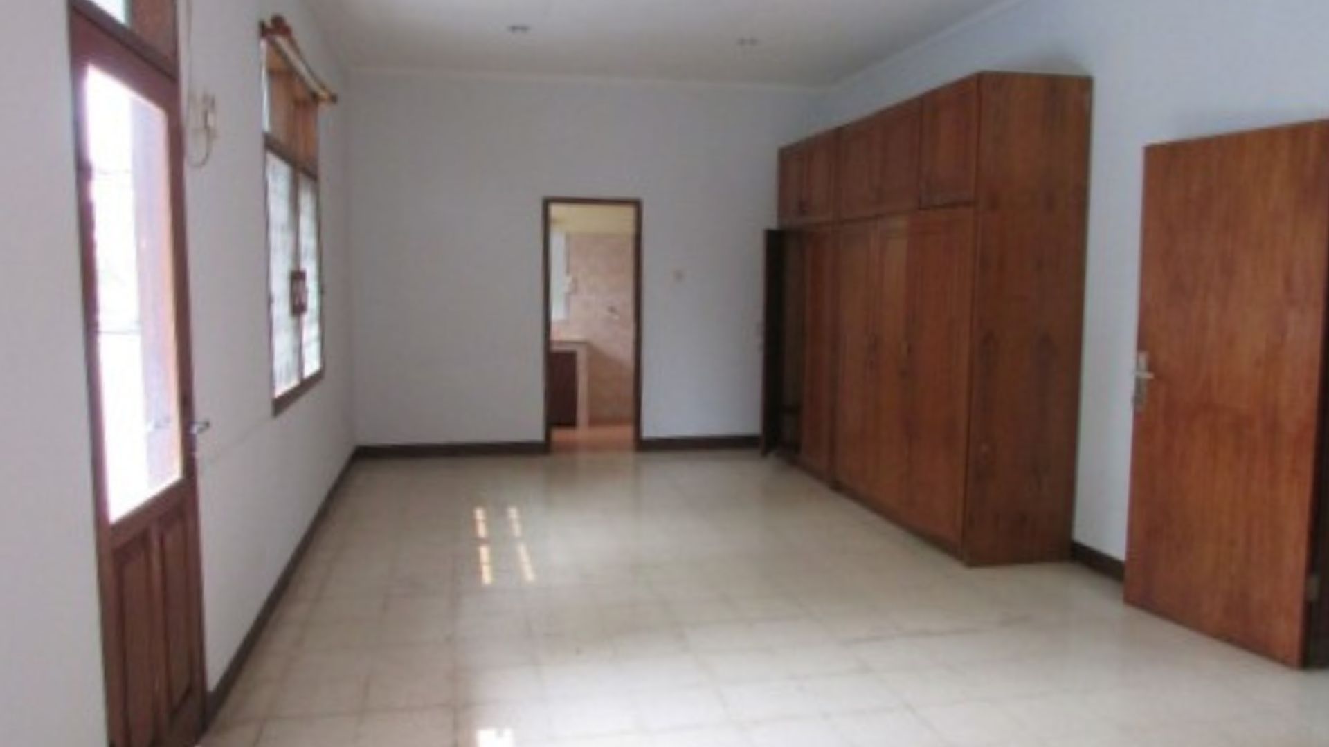 Prime 3BR Comfort Family Home – Kemang