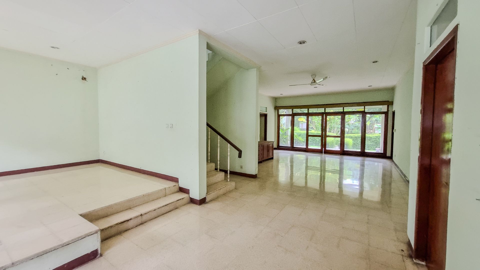 Kemang Selatan 9 No 12 Kav E-3BR-OPEN SPACE AREA