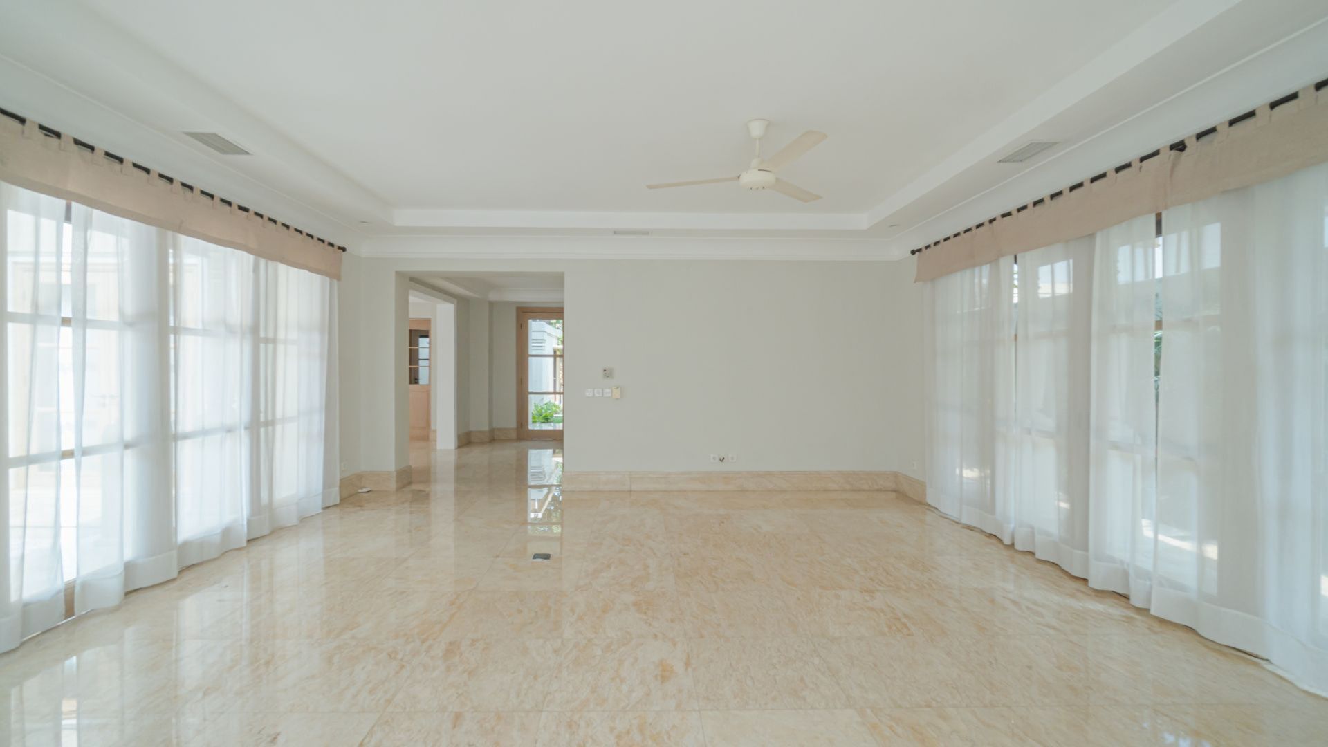 Comfort 3BR Family Home in Prime Area – Kemang