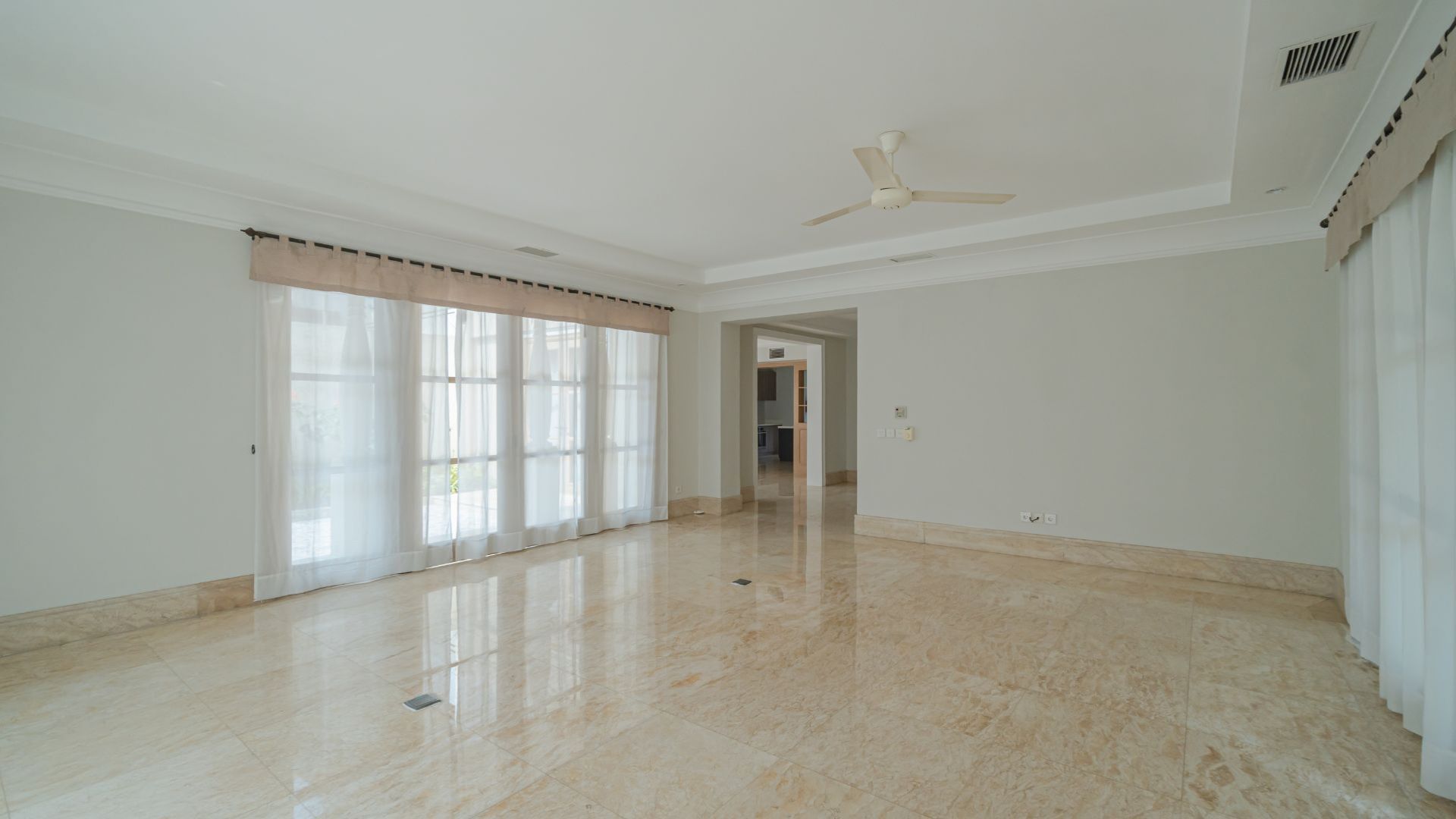 Comfort 3BR Family Home in Prime Area – Kemang