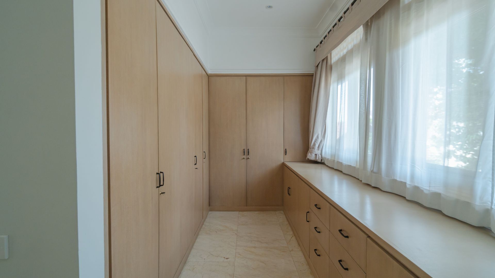 Comfort 3BR Family Home in Prime Area – Kemang