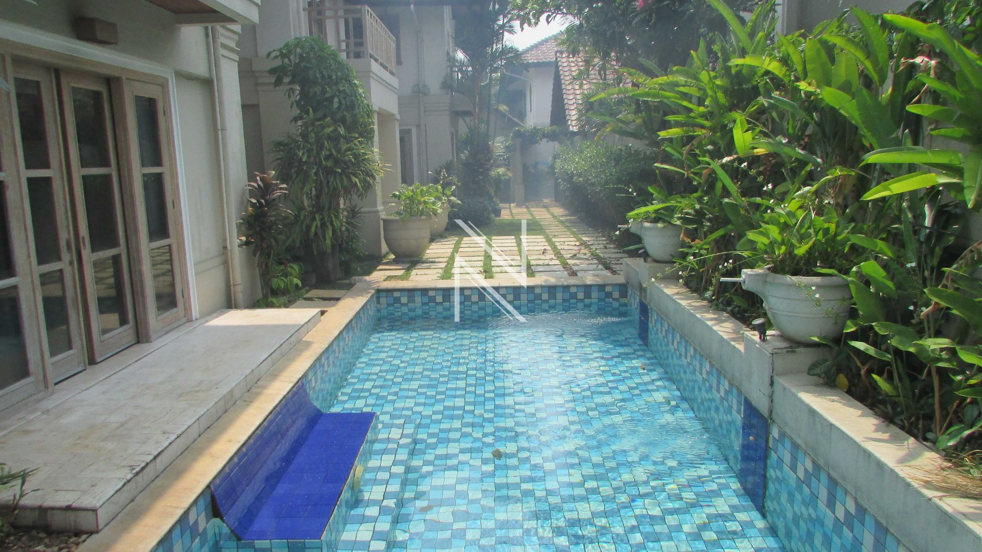 Kemang V Compound - Kemang V, 26 Residence, Bungalow Type H - KMG161 - SWIMMINGPOOL