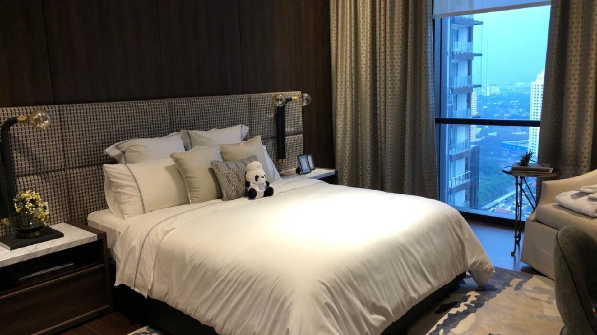 Elegant 3BR Stay at Regent Residence