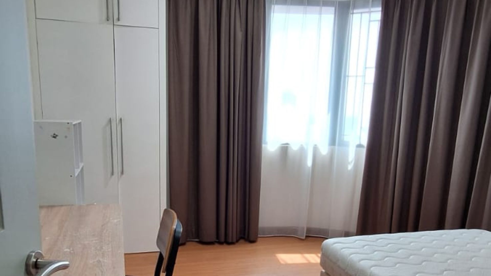 For Sale 3BR Apartment Park Royale Executive Suites South Jakarta Gatot Subroto PRES002