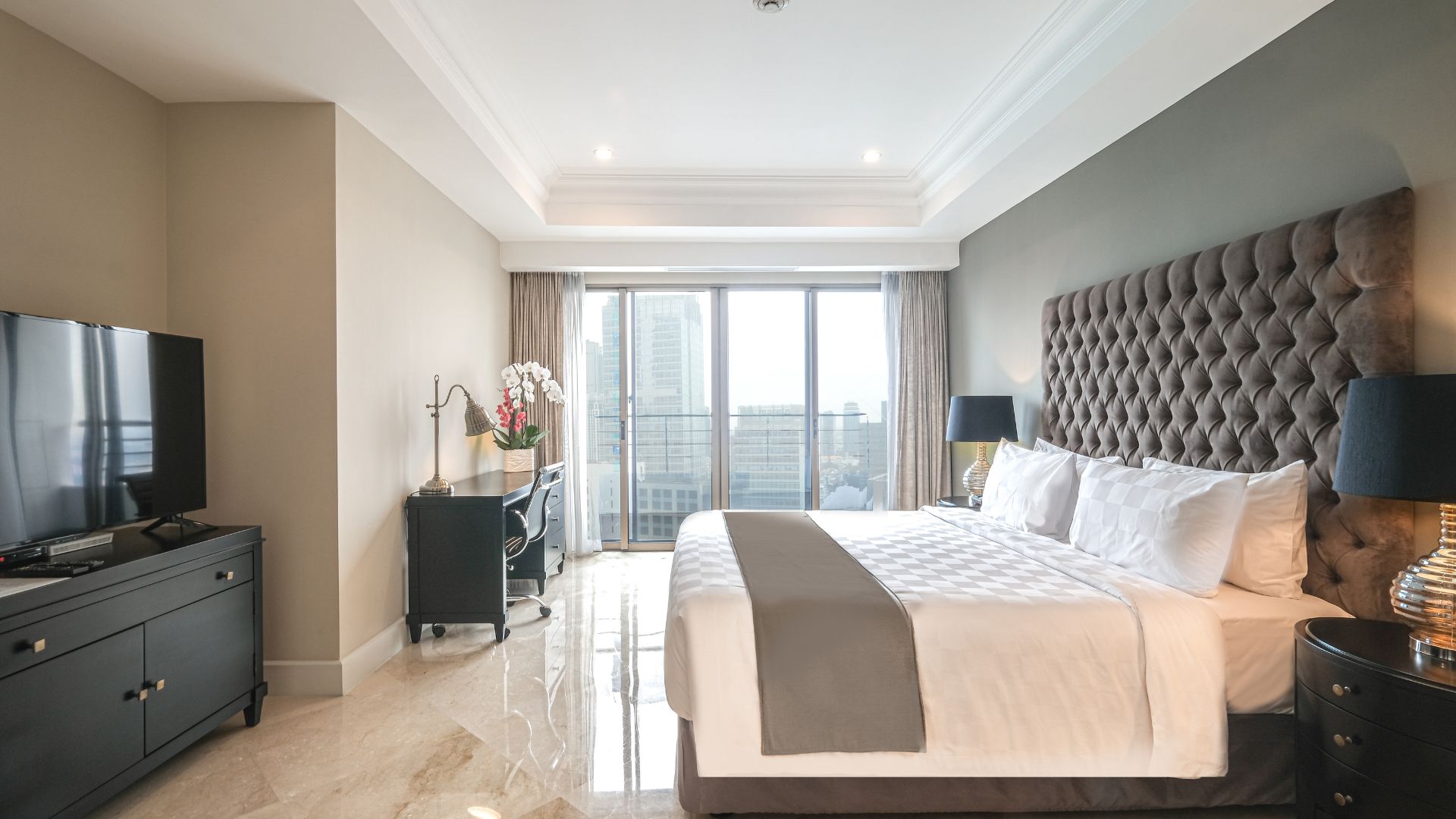 For Rent 3BR Apartment Plaza Residence Central Jakarta Sudirman PR017