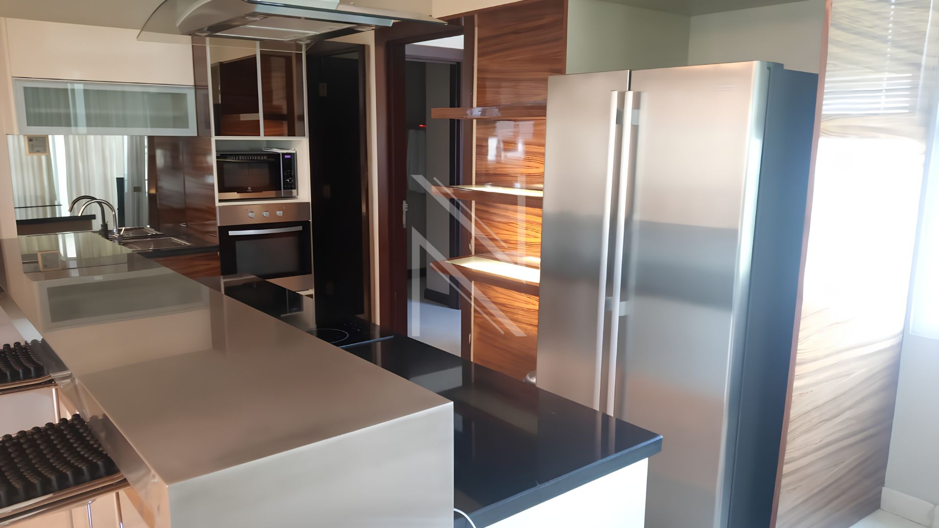 Generous 4BR – Pondok Indah Golf Apartment