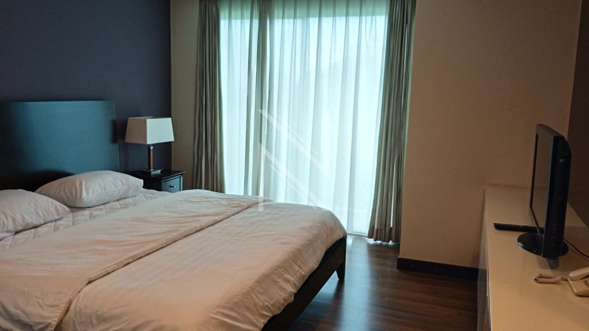 Modern 3BR at Pondok Indah Golf Apartment