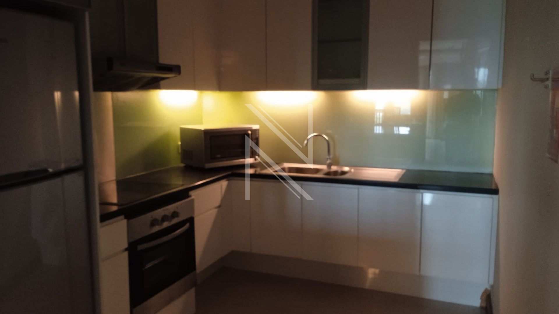 Modern 3BR at Pondok Indah Golf Apartment