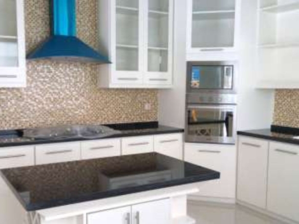 PURI SAKTI 2 KAV 10C-4BR-KITCHEN AREA