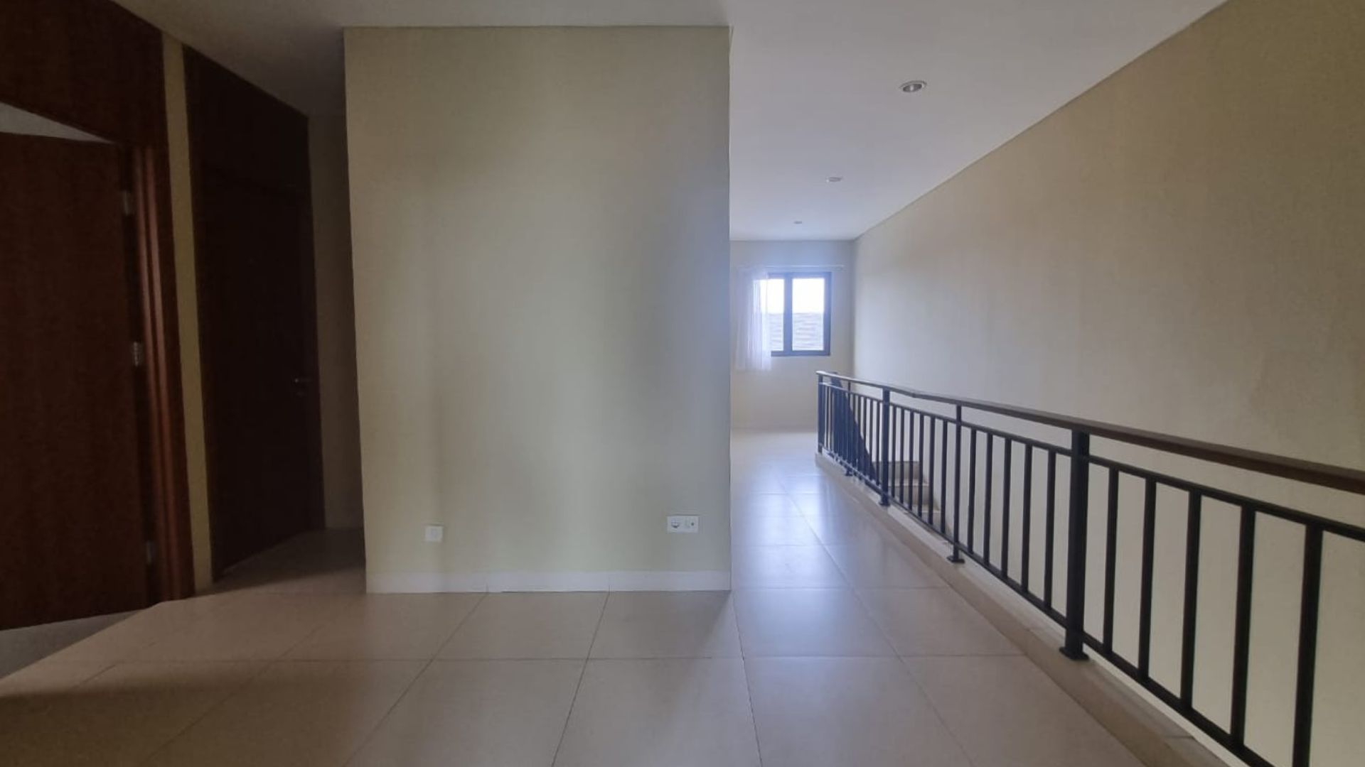 Prime 4BR Living Home at Pejaten