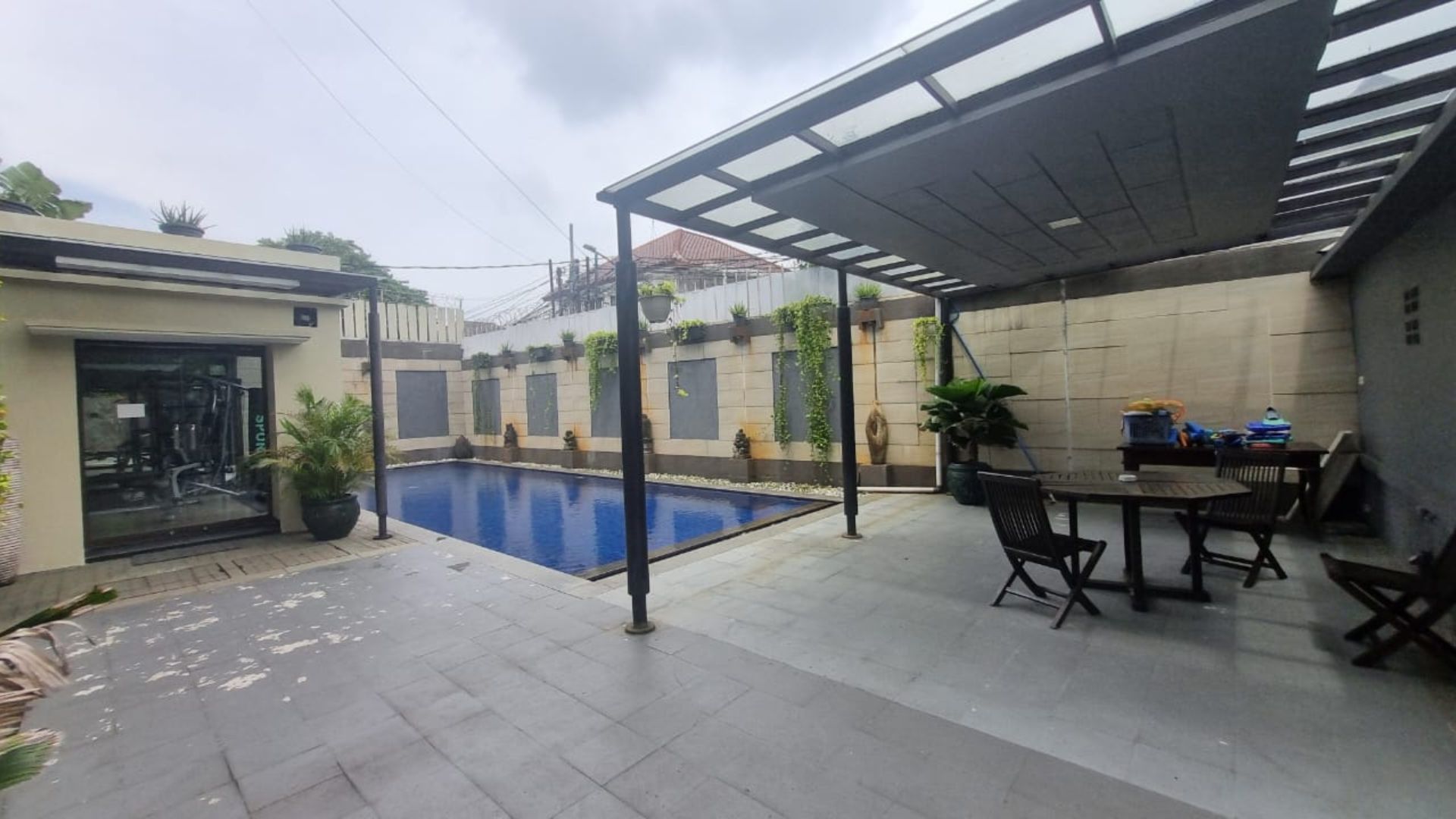 Prime 4BR Living Home at Pejaten