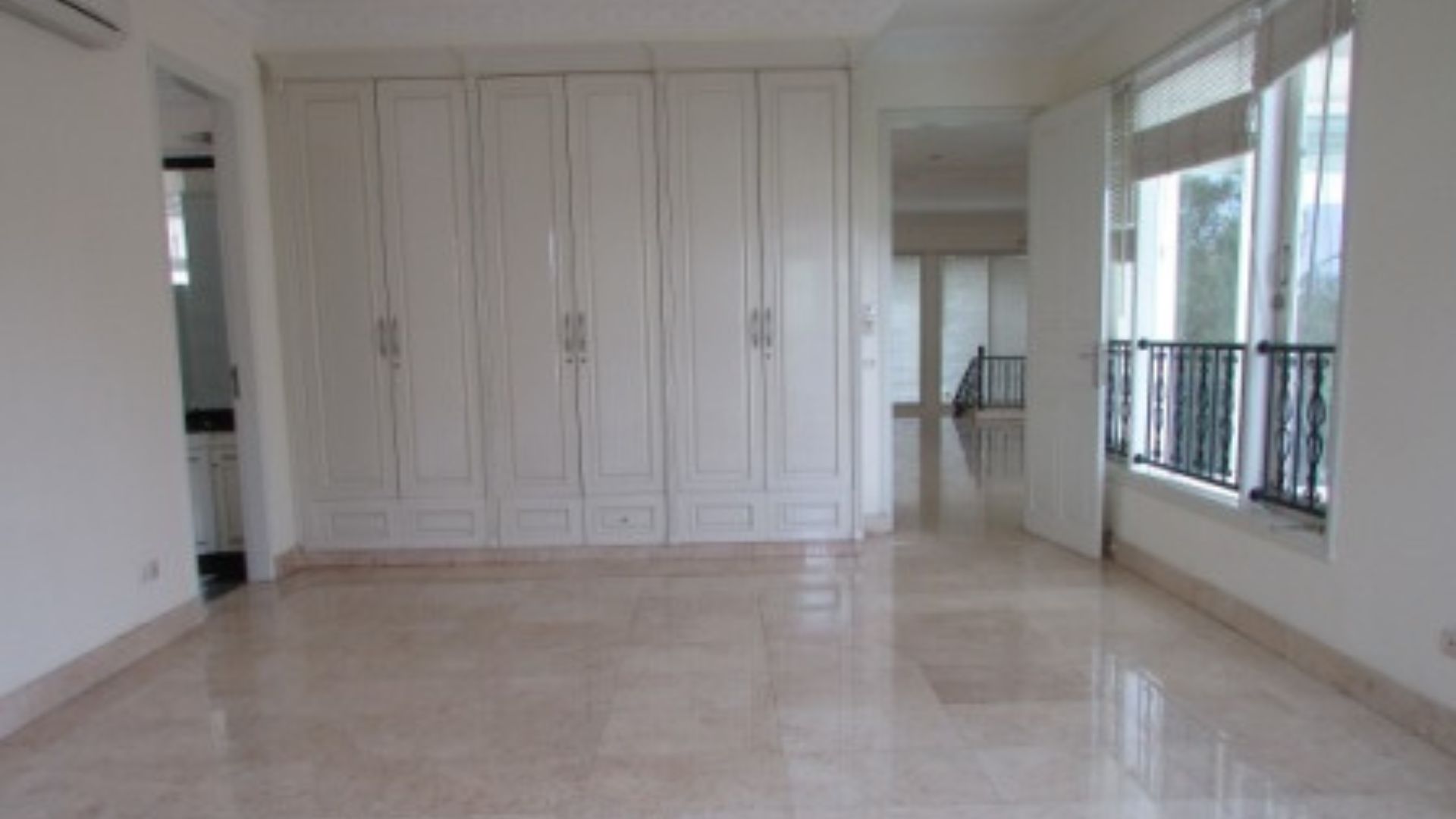 For Rent 5BR House South Jakarta Cilandak CLD148