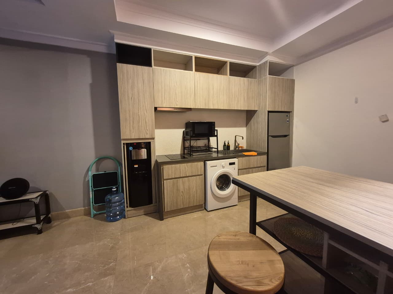Residence 8-1BR-Kitchen Efficient 1BR Executive Apartment at Residence 8