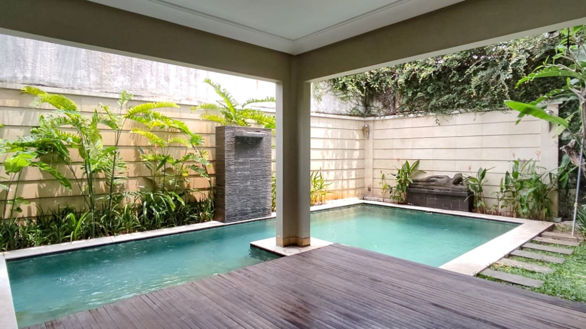Ros 1A Satoe Residence-3BR-SWIMMING POOL & BACKYARD For Rent House South Jakarta Cipete Stylish 3BR Family Home in Prime Location