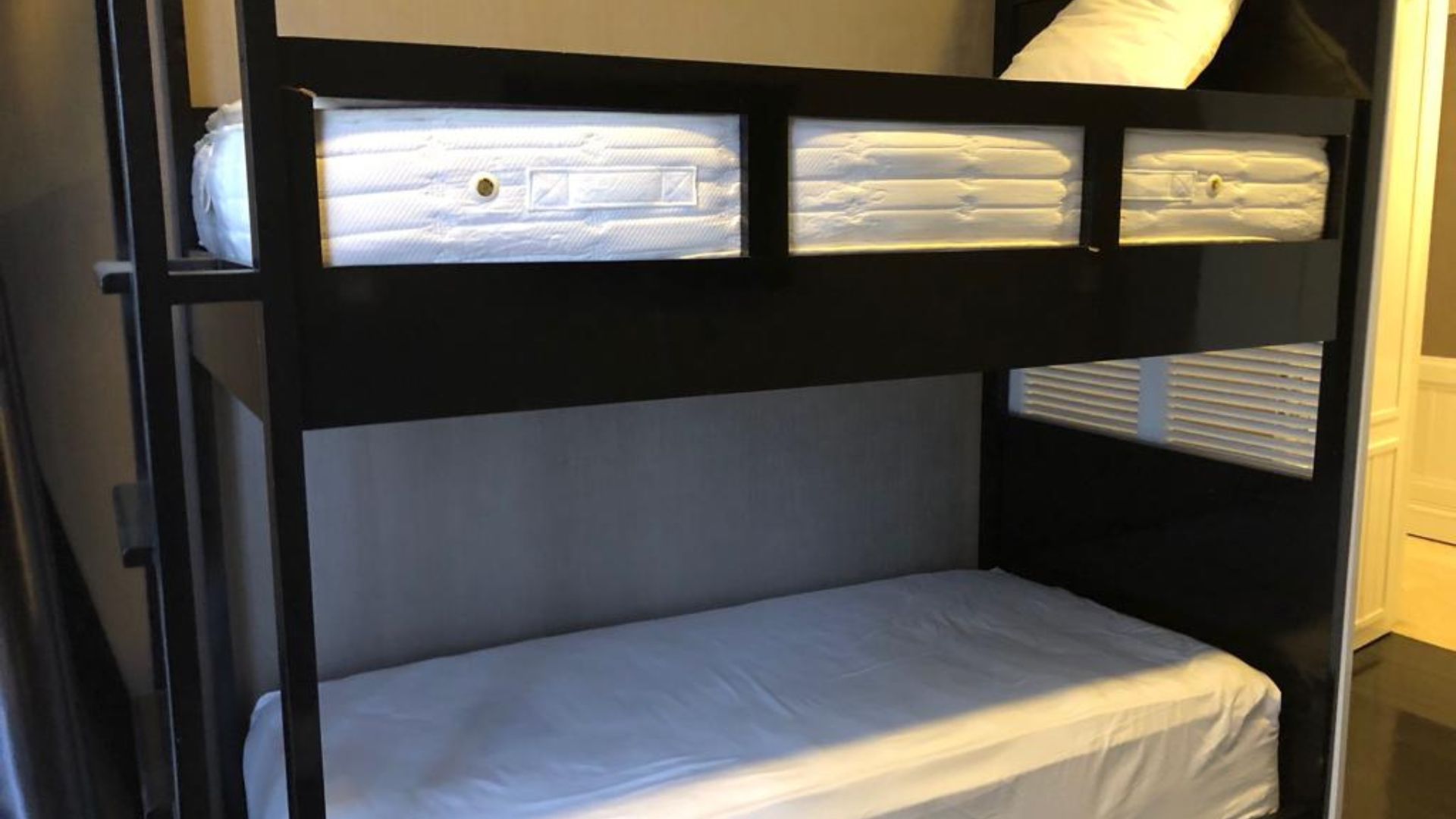 Spacious 2BR Apartment – Senopati Suites