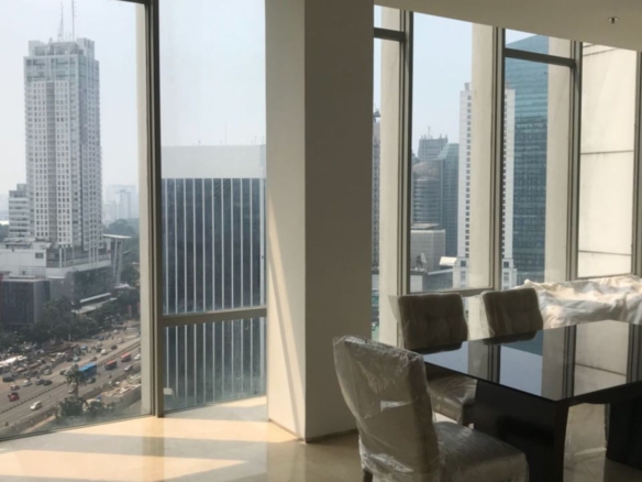 SENOPATI SUITES-2BR-DINING AREA