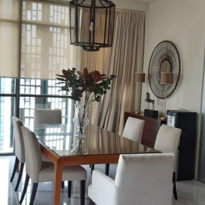 SENOPATI SUITES-3BR-DINING AREA