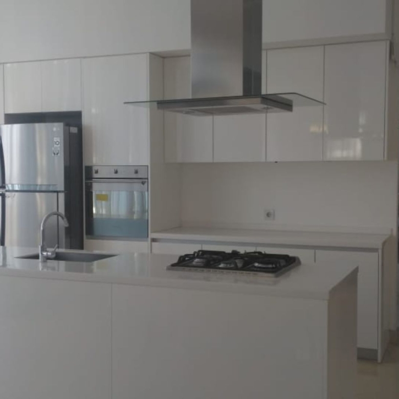 SENOPATI SUITES-3BR-KITCHEN AREA