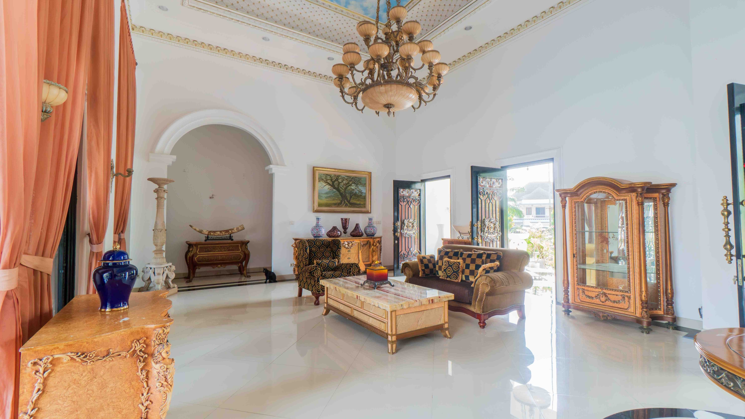 SENTUL MANSION 58 – MAIN LIVING AREA (6) For Buy 5BR House Bogor City Bogor STLS001