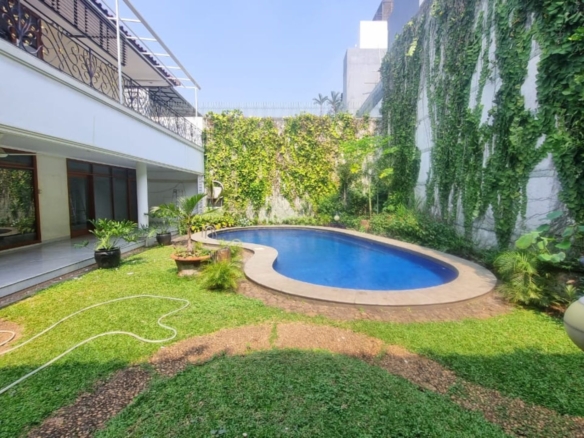 Sekolah Duta 2 PC 5-4BR-BACKYARD & SWIMMING POOL