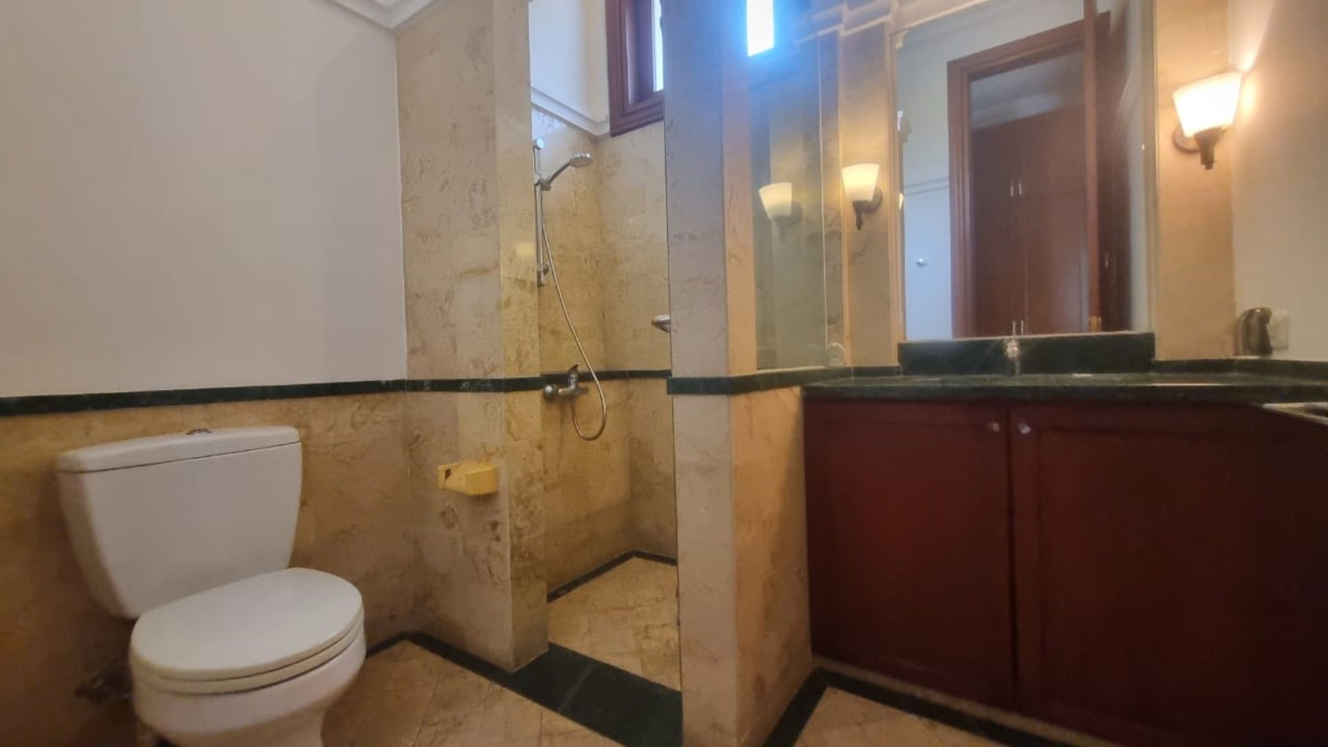 For Rent 5BR House South Jakarta Kebayoran Baru KBBR304