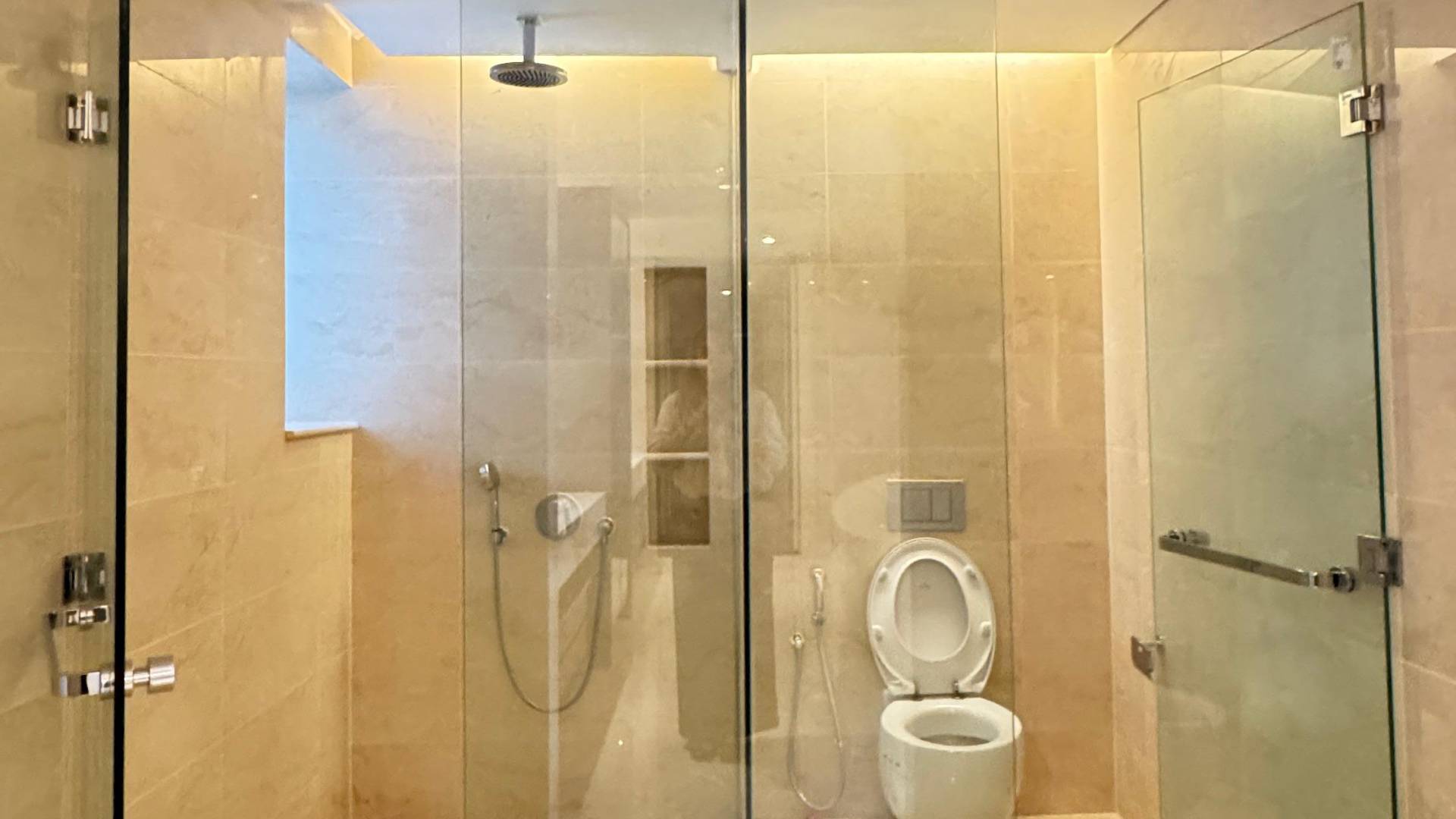 For Rent 4BR Apartment Casa Domaine Central Jakarta Sudirman CD021