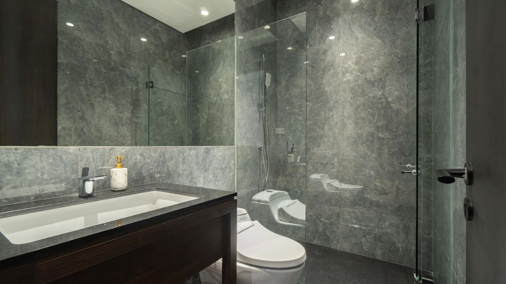 For Buy 2BR Apartment The Regent Residence South Jakarta Gatot Subroto RGT004