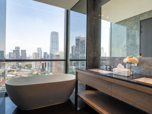 The Regent Residence-2BR-BATHROOM