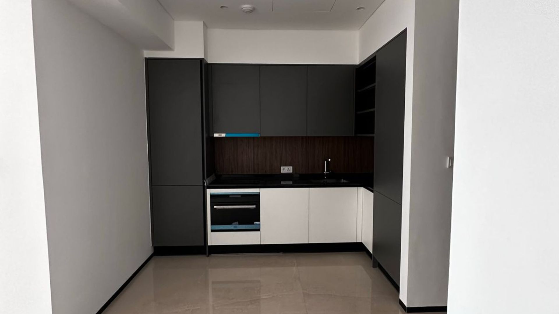 For Rent 2BR Apartment South Jakarta Gatot Subroto RGT001