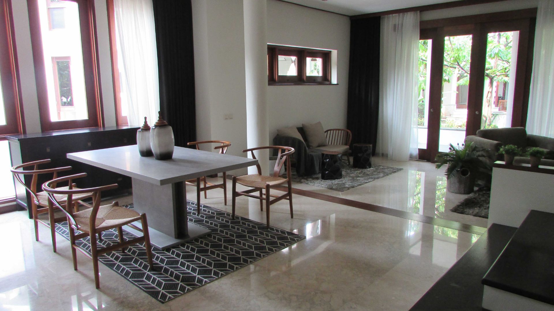 Villa Veranda 1 Kav J-3BR-DINING AREA
