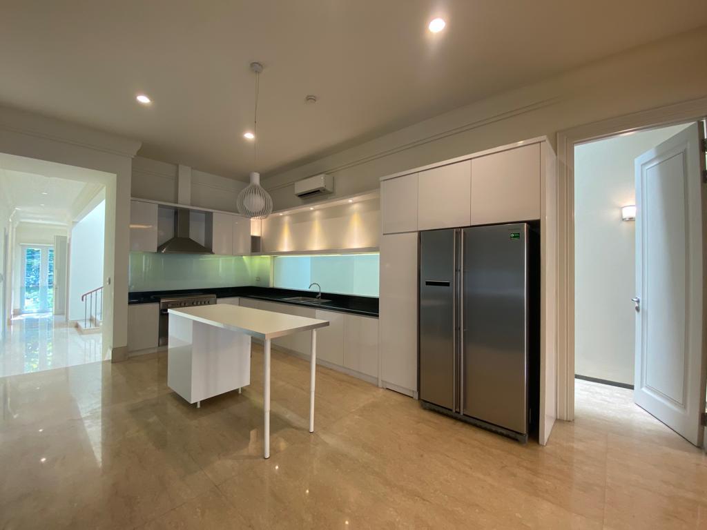 For Rent 5BR House South Jakarta Kemang KMGS081