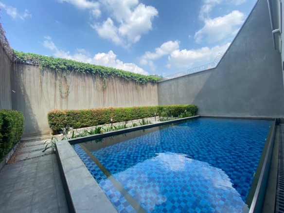 For Rent 5BR House South Jakarta Kemang KMGS081