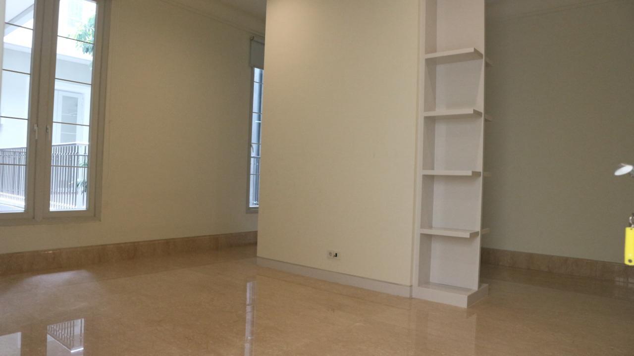 For Rent 5BR House South Jakarta Kemang KMGS081