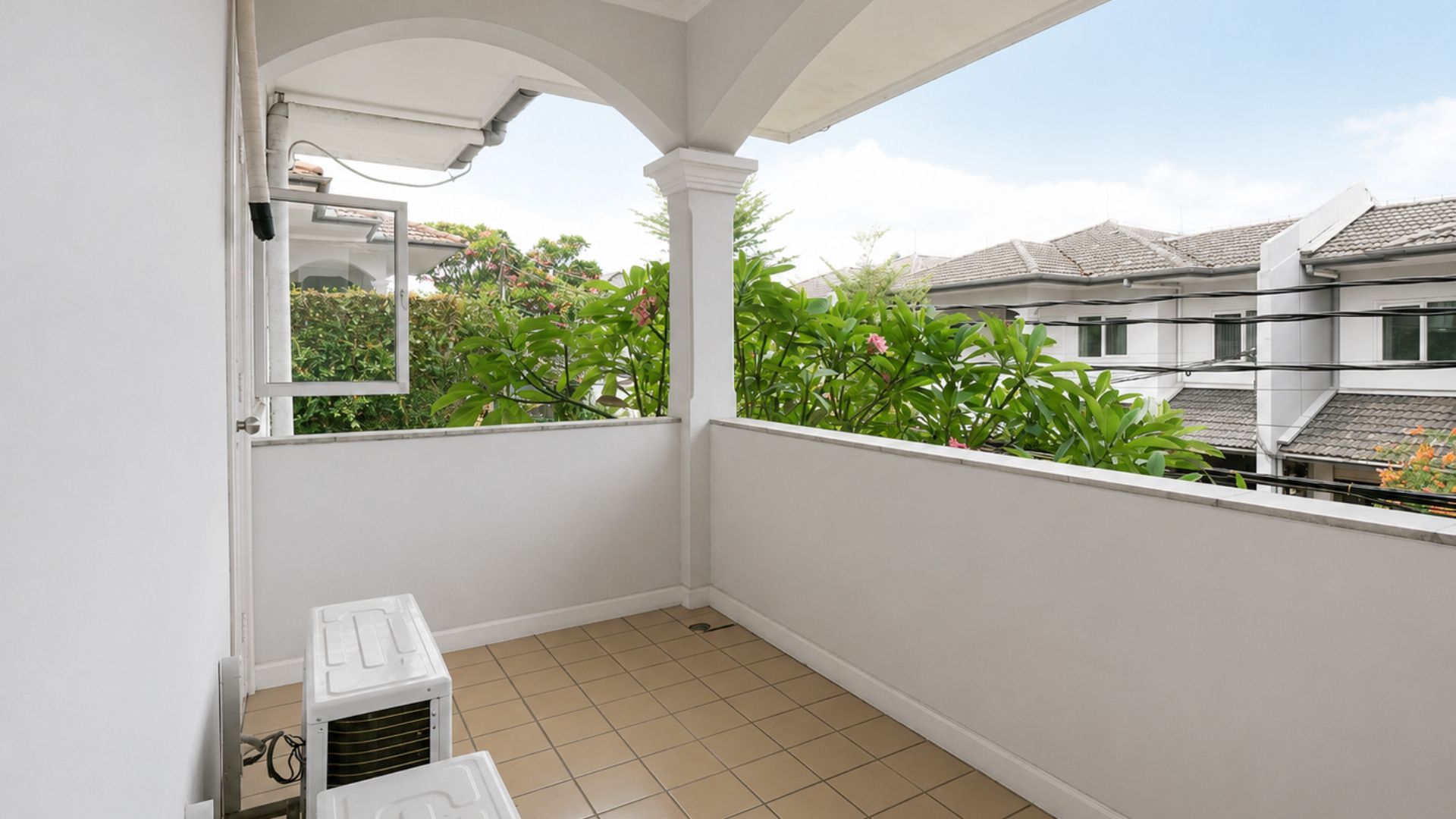 ASEM II BLOK J-5BR-BALCONY For Rent 4BR House South Jakarta Cipete CPT087