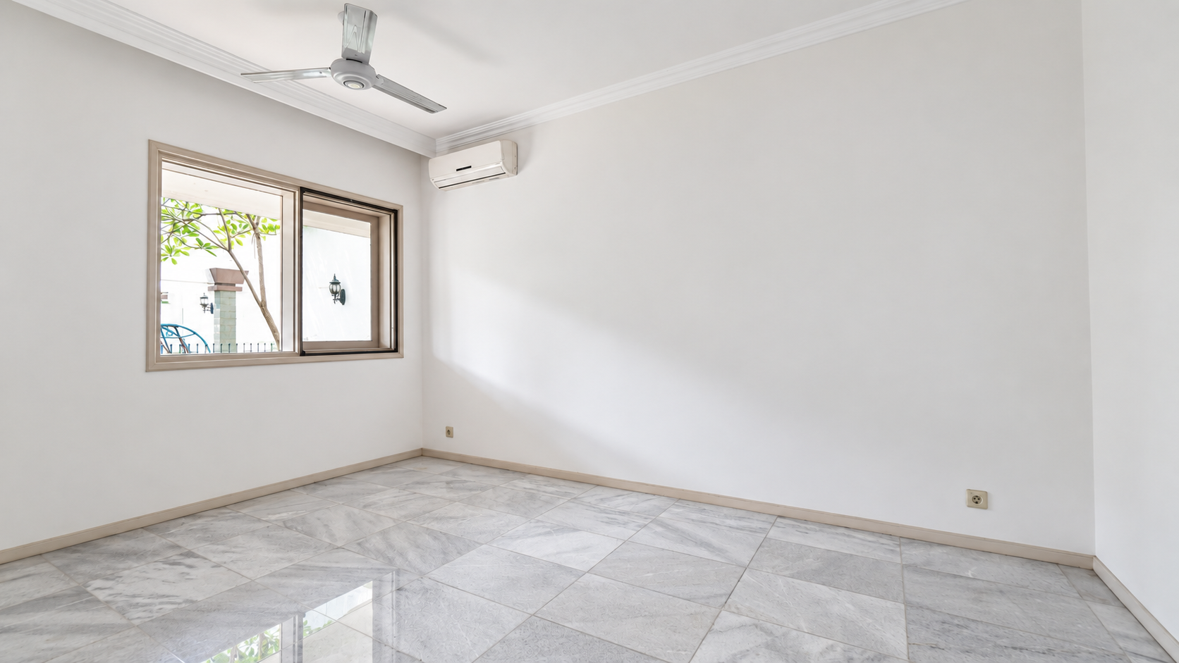 BLOK 5L-5BR-MULTIFUNCTION ROOM ANGLE 2 For Rent 4BR House South Jakarta Pondok Indah PNDIND355
