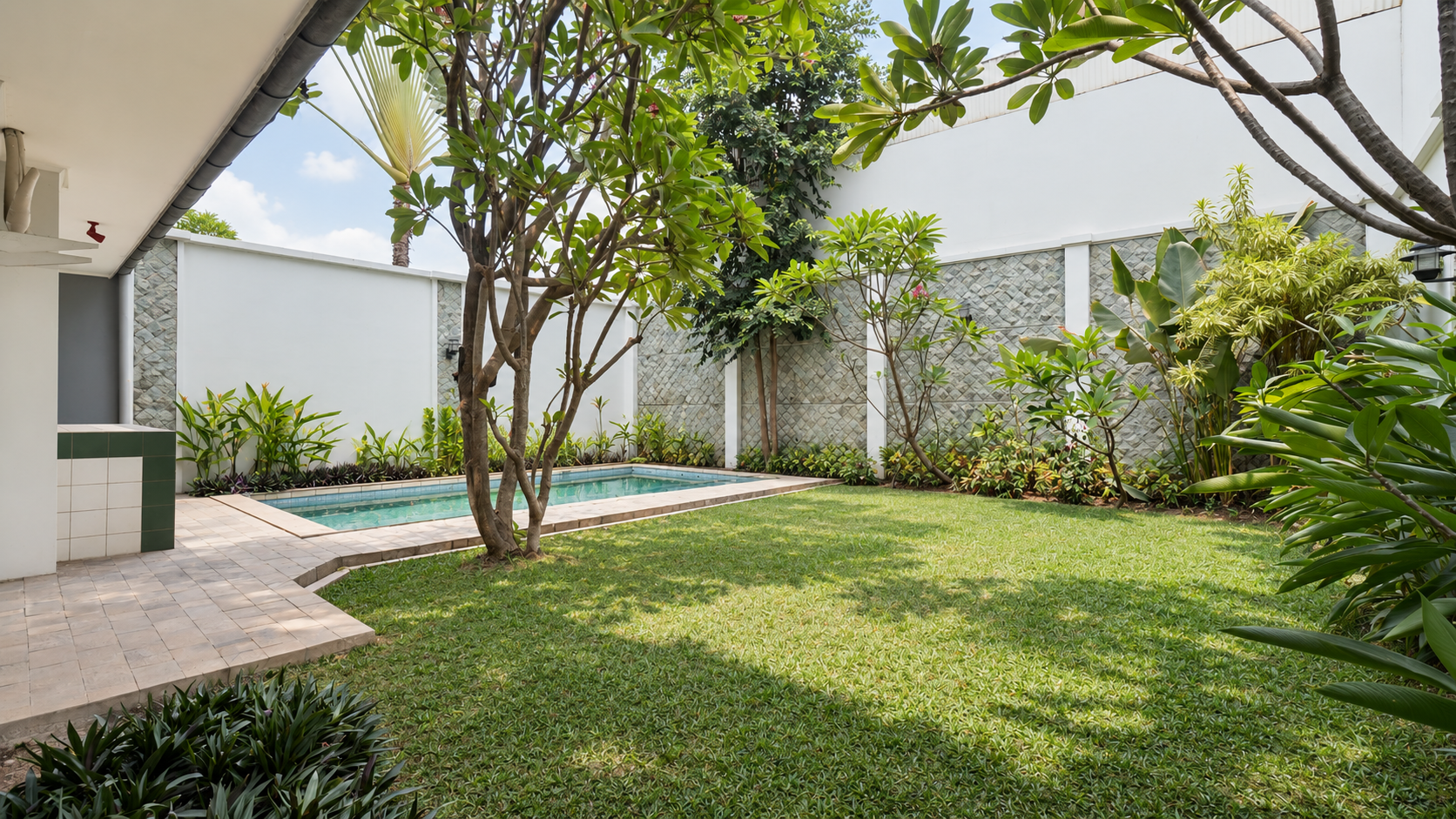 BLOK AA-5BR-BACKYARD & SWIMMING POOL For Rent 4BR House South Jakarta Cipete CPT063