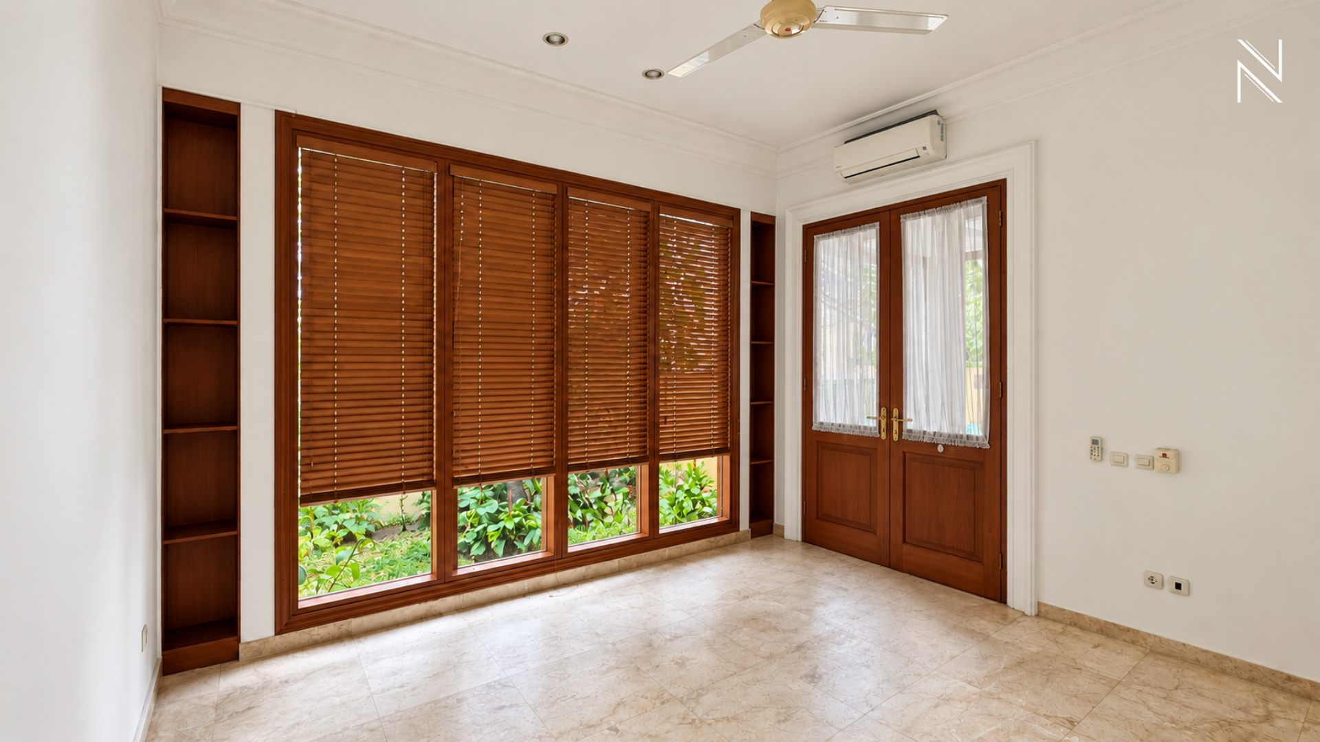 For Rent 5BR House South Jakarta Kebayoran Baru KBBR304